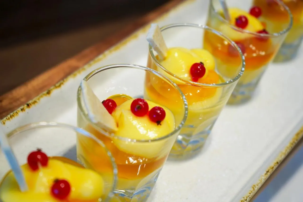 Hotel Alexandra - Beach Front - Healthy Xxl Breakfast & Brunch Until 12 30 - Parking Included Misano Adriatico