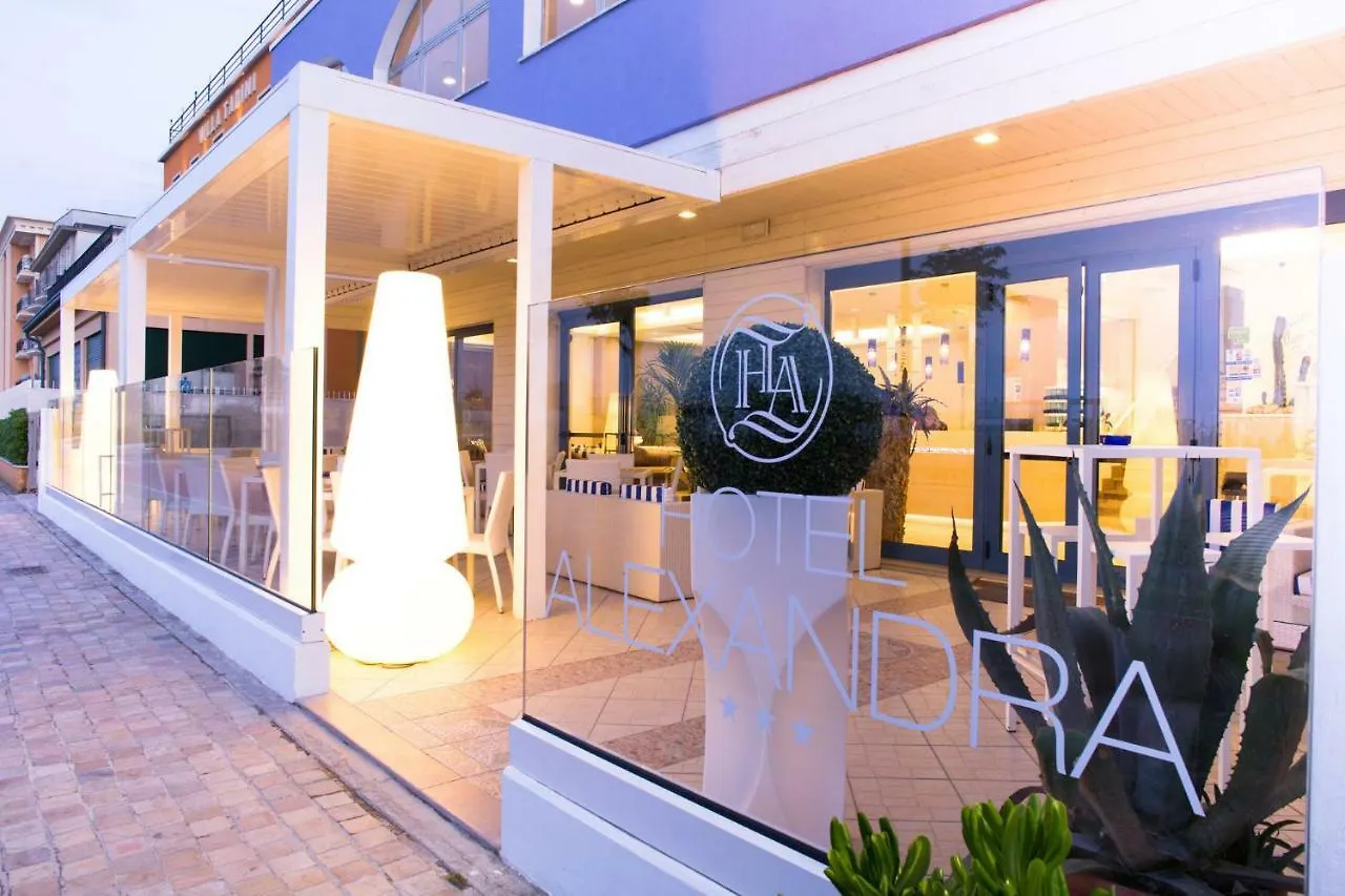 Hotel Alexandra - Beach Front - Healthy Xxl Breakfast & Brunch Until 12 30 - Parking Included Misano Adriatico Itálie